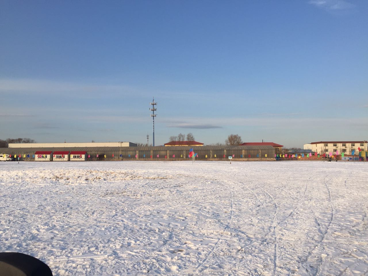 北京朝陽(yáng)店冰雪樂(lè)園成功開(kāi)幕，河北迪特加油助威